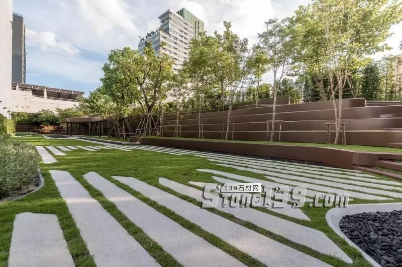 創意景觀設計,石材嵌草鋪裝惹人醉