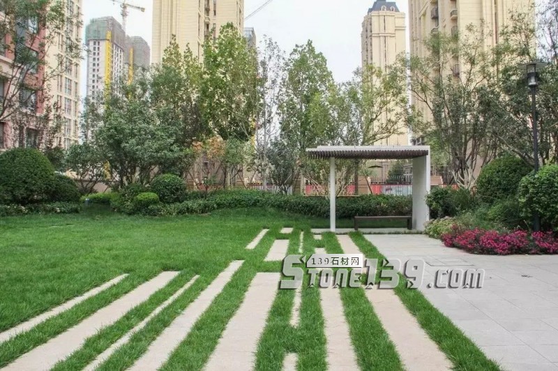 創意景觀設計,石材嵌草鋪裝惹人醉