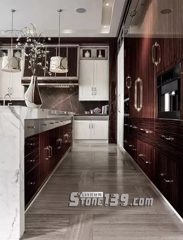 大理石是奢宅不可缺的元素 即走在豪宅領域最前沿的設計