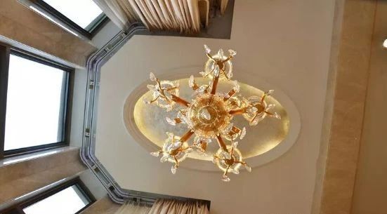 750㎡頂層復(fù)式公寓,大理石功不可沒(méi)