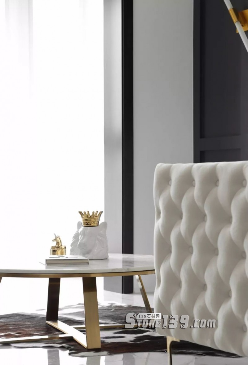 大理石與金屬搭配的裝飾 感受下自然現代風