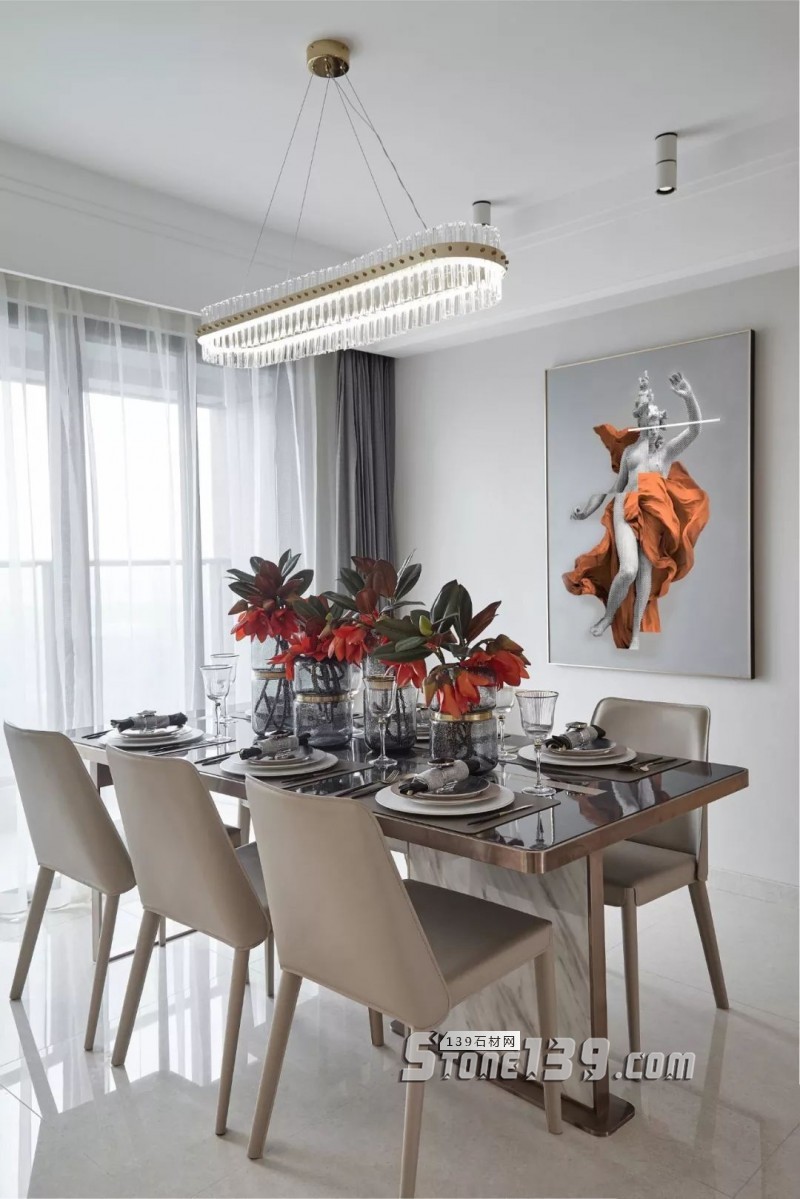 大理石與金屬搭配的裝飾 感受下自然現代風