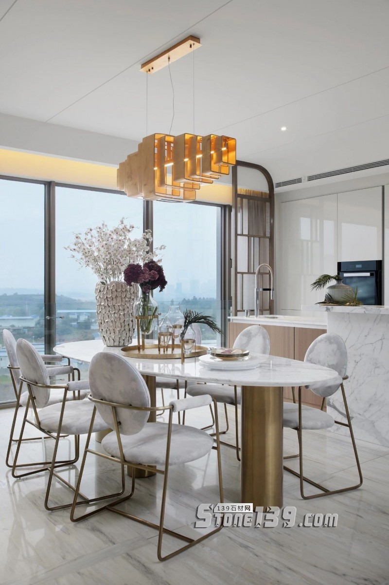 淺色大理石+黃銅,輕奢別墅裝飾 有質感有品味的生活