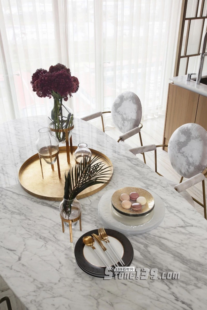 淺色大理石+黃銅,輕奢別墅裝飾 有質感有品味的生活