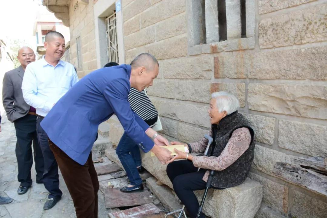 創(chuàng)首個(gè)鎮(zhèn)級(jí)商會(huì)基金,“石二代”會(huì)員230多名!南安這個(gè)商會(huì)不一般 南安市基層商會(huì)