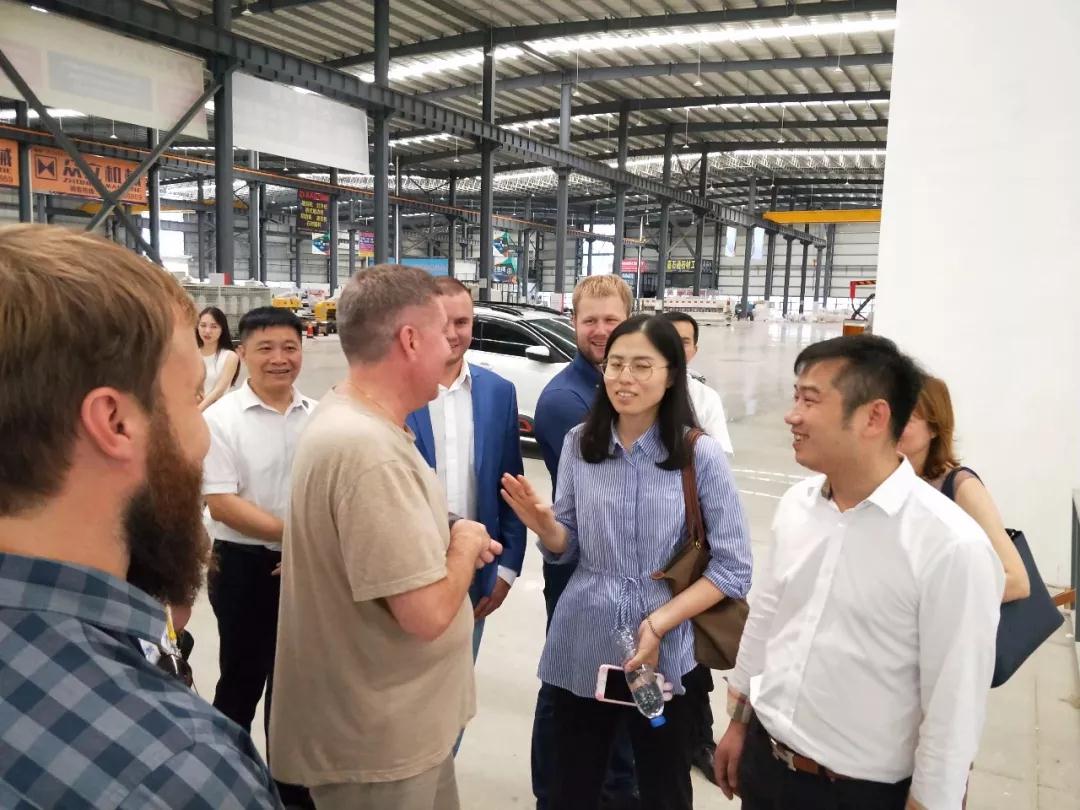 俄羅斯聯邦卡累利阿自治共和國代表團訪問福建水頭花崗巖采集平臺