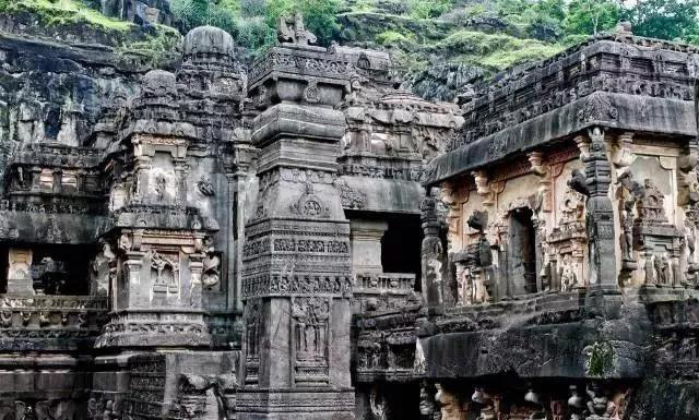 世界上最大的巖石雕刻寺院石窟建筑 印度石雕刻寺院石窟建筑