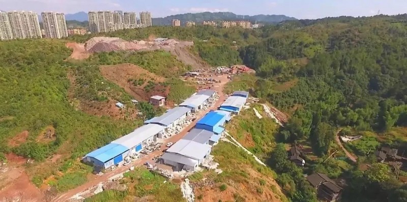 浙江溫州泰順縣十三家石材廠違建生產經營,被采取強硬措施處置