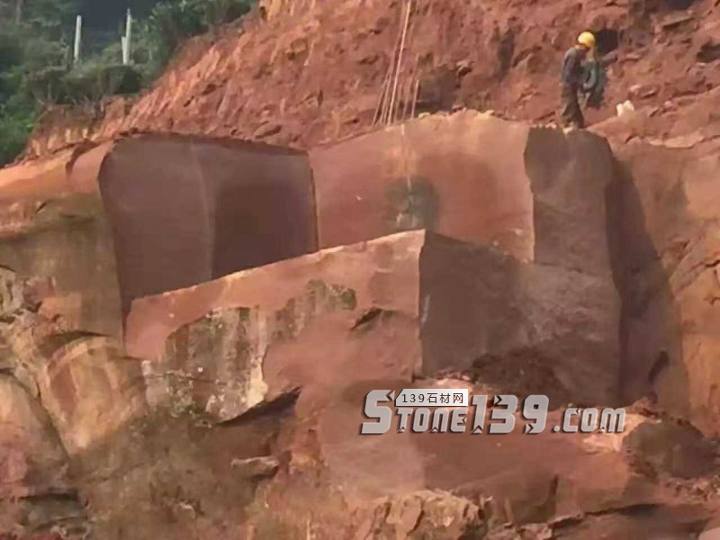 四川雅安天虹石材廠主營雅蒙黑、滎經(jīng)紅（中國紅）、紫檀木紋、漢白玉