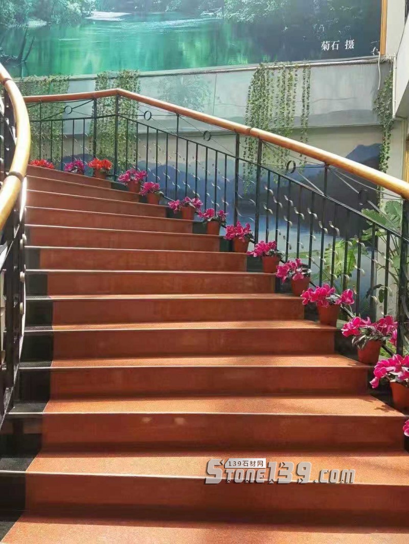 四川雅安天虹石材廠主營雅蒙黑、滎經(jīng)紅（中國紅）、紫檀木紋、漢白玉