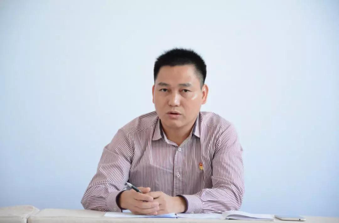 水頭鎮(zhèn)黨委宣傳委員、統(tǒng)戰(zhàn)委員黃德藝