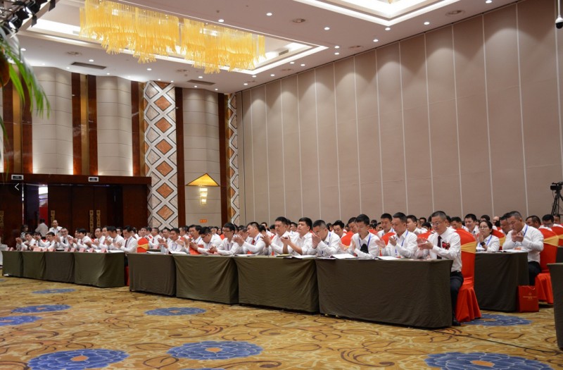 南安市石材機械輔料產(chǎn)業(yè)聯(lián)合會舉行成立大會，李群生當選會長