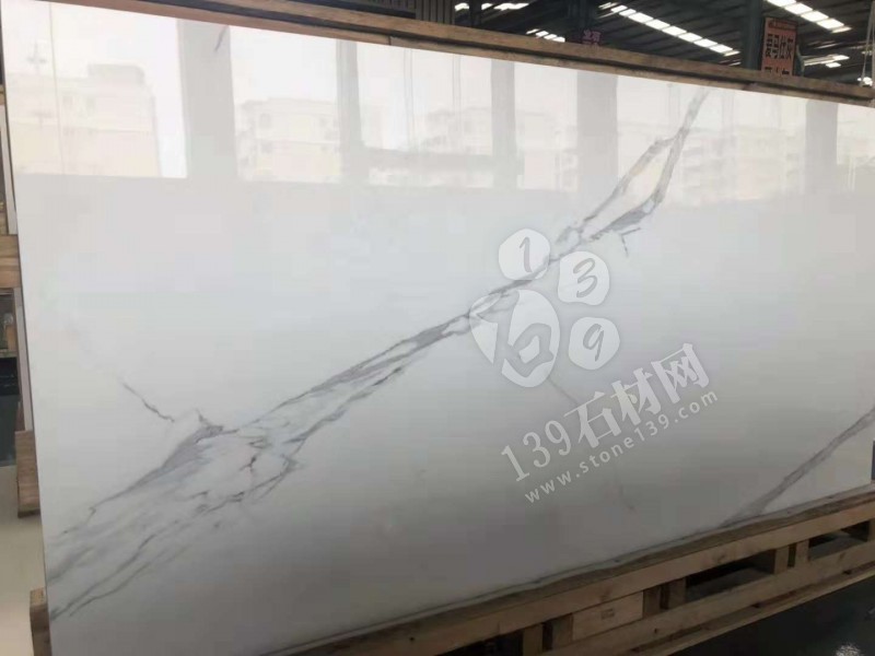 魚肚白和雪花白大理石