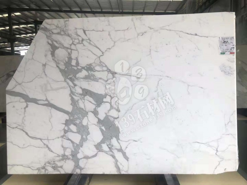 魚肚白和雪花白大理石