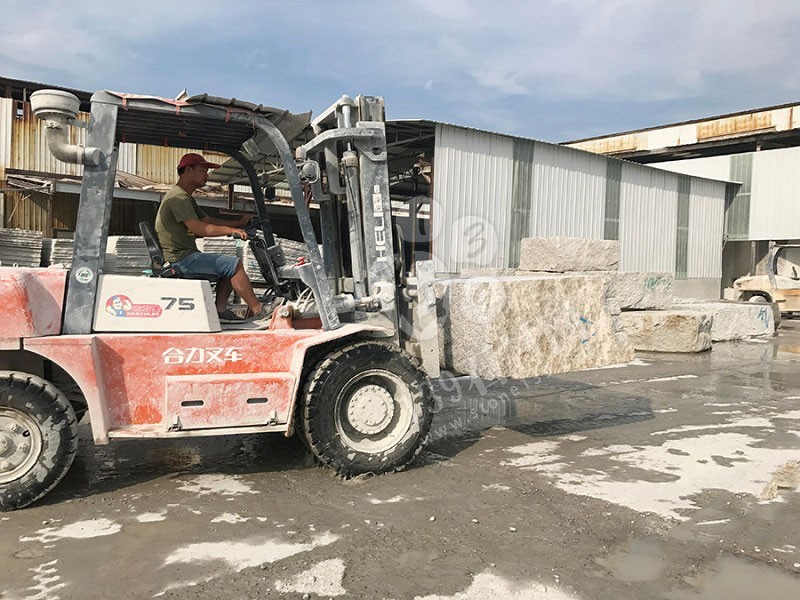 【鴻盛石業(yè)】河南梨花紅梨花白電解板染色板專業(yè)廠家