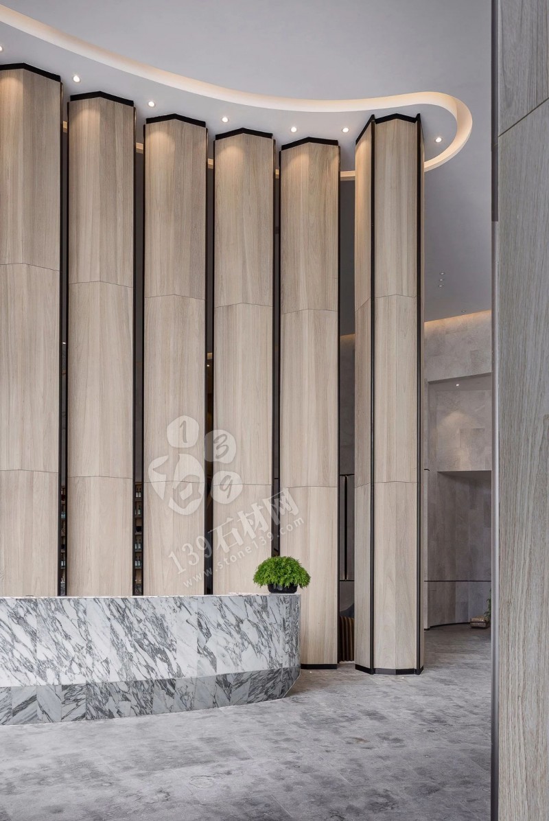 當大理石遇上原木 會擦出怎樣的火花?