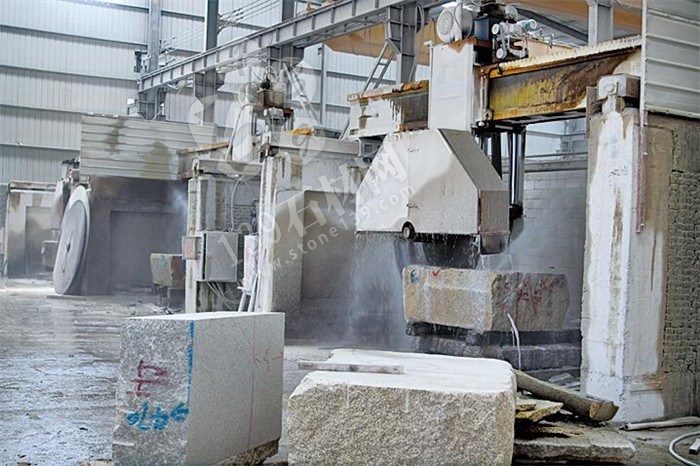 隆重介紹“卡拉麥里金”花崗巖礦主-新疆萬興卡麥礦業