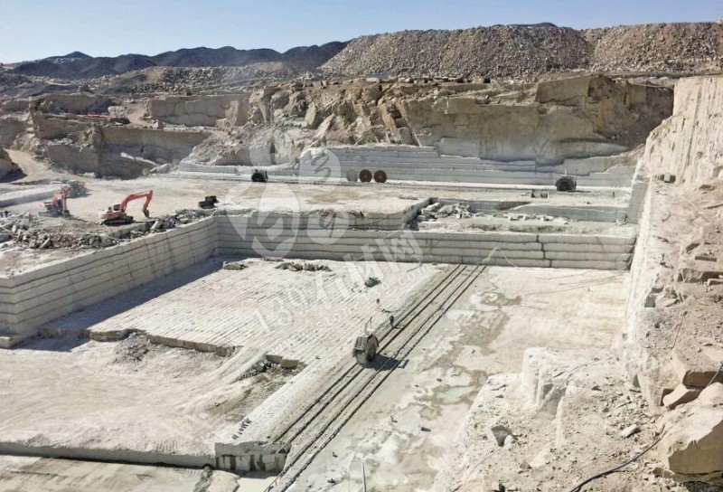 隆重介紹“卡拉麥里金”花崗巖礦主-新疆萬興卡麥礦業