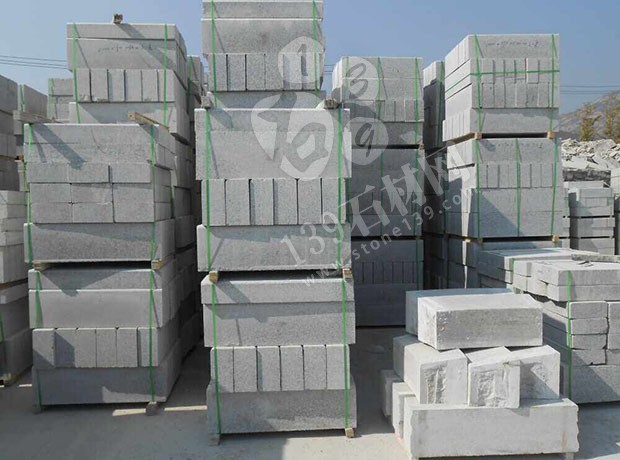 泌陽縣【豐達石材廠】主營河南芝麻白(芝麻灰)路沿石