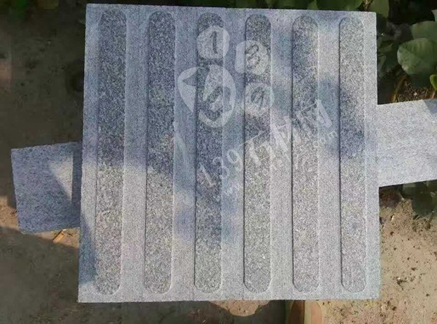 泌陽縣【豐達石材廠】主營河南芝麻白(芝麻灰)路沿石