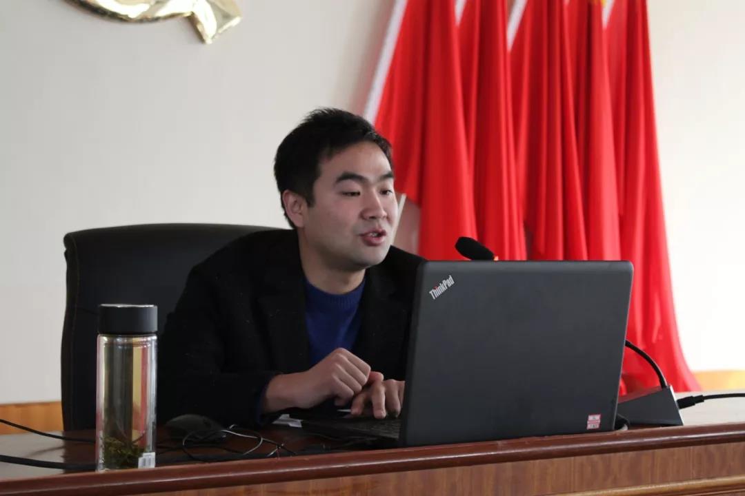 山東五蓮縣石管委(街頭鎮(zhèn))召開石材行業(yè)安全生產(chǎn)培訓會議