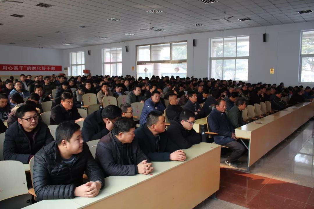 山東五蓮縣石管委(街頭鎮(zhèn))召開石材行業(yè)安全生產(chǎn)培訓會議