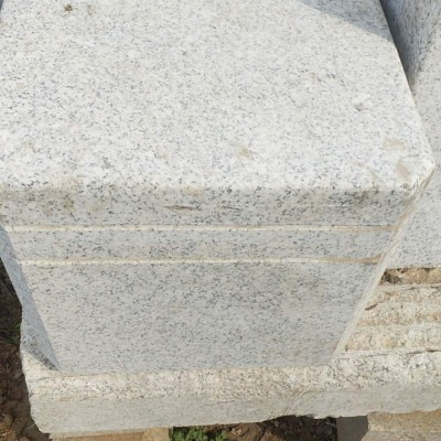 遼寧白麻芝麻白擋車石 歇腳石