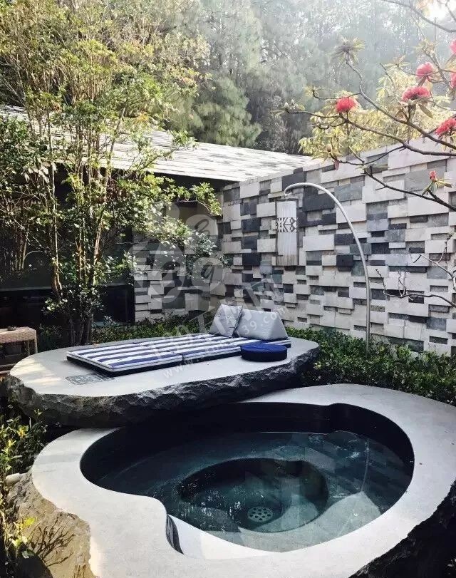 石材泡池(大型石材浴缸)從生產加工到施工安裝全過程 大型天然石材浴缸 石材泡池