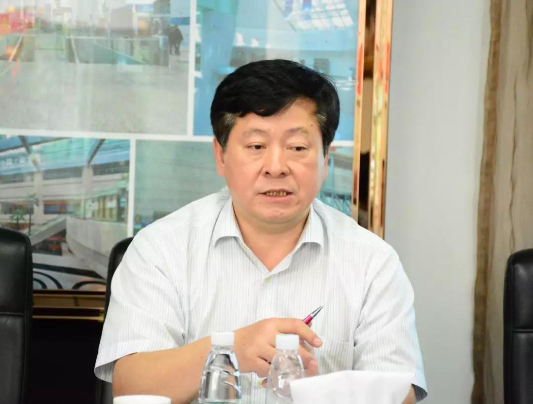 《石材工業(yè)“十四五”發(fā)展規(guī)劃》調(diào)研會議在華輝石業(yè)股份召開 《石材工業(yè)“十四五”發(fā)展規(guī)劃》調(diào)研會議現(xiàn)場