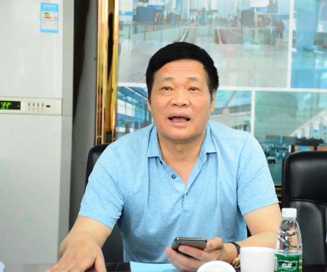 《石材工業(yè)“十四五”發(fā)展規(guī)劃》調(diào)研會議在華輝石業(yè)股份召開 《石材工業(yè)“十四五”發(fā)展規(guī)劃》調(diào)研會議現(xiàn)場