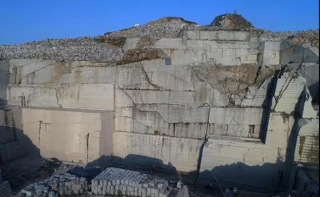 福建長泰石材業“起死回生”？福建芝麻黑654生產集中園招商中...