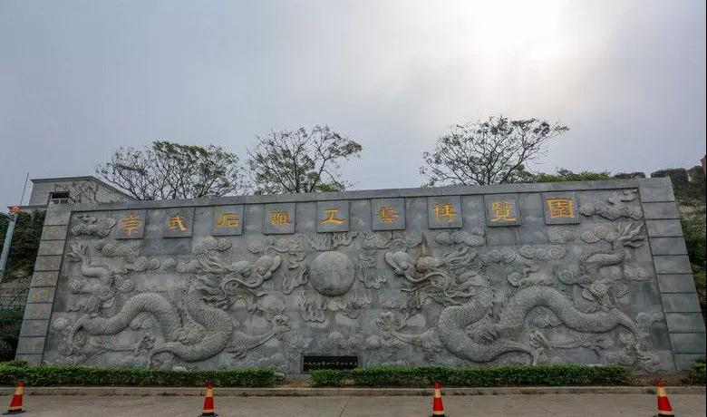 緊急喊停!志愿者投訴惠安海岸線遭開發(fā)商違規(guī)開采石材