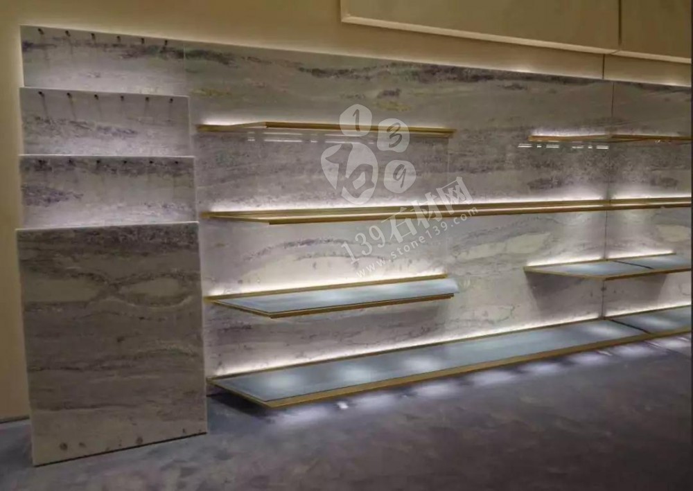 藍水晶奢石(夢幻藍、藍天白云)介紹