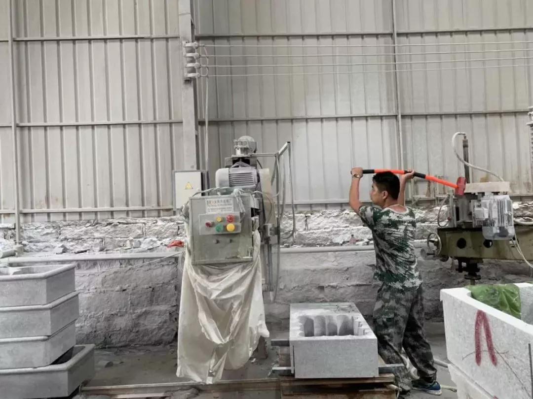 福建水頭鎮(zhèn)組織開(kāi)展“散亂污”企業(yè)整治行動(dòng)！