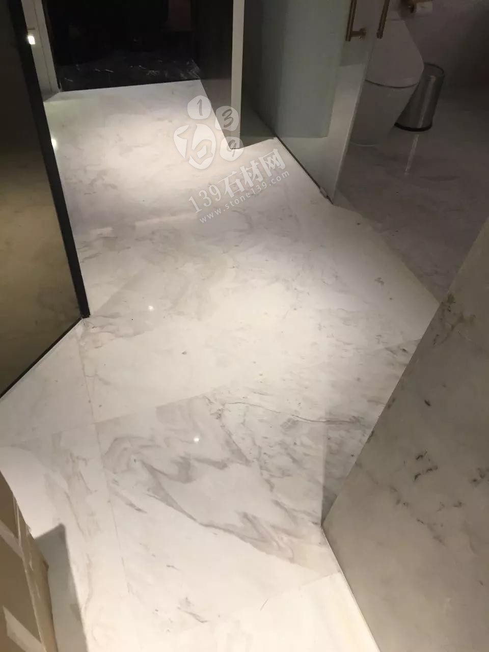 【三興大理石】主營:范思哲藍、直紋白、星白、淺啡網、白玉蘭、大花白、白沙、索菲特金