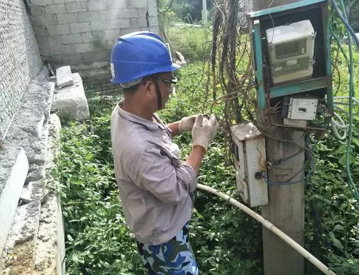 南安市石井鎮“重拳出擊”:取締“三無”石材加工廠,拆除面積總計1670平方米