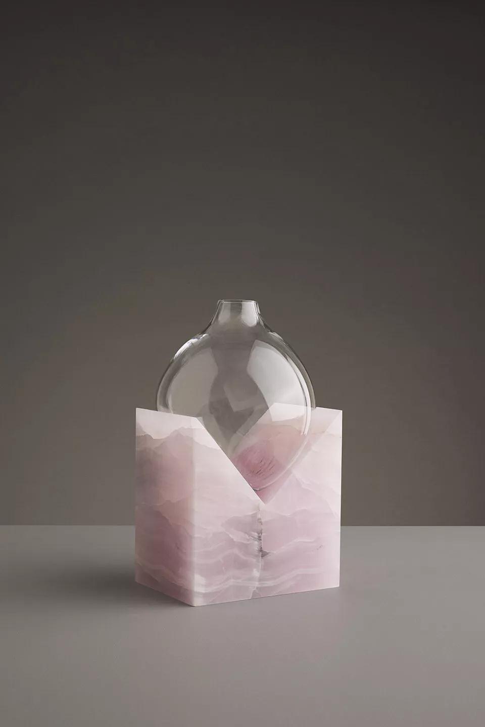 玻璃&石材花瓶:一枝花、一顆石、一種品味