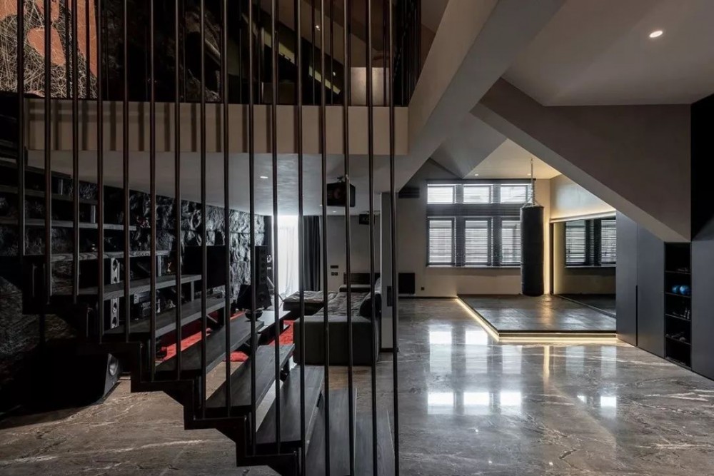 黑色石材自然面背景墻裝飾