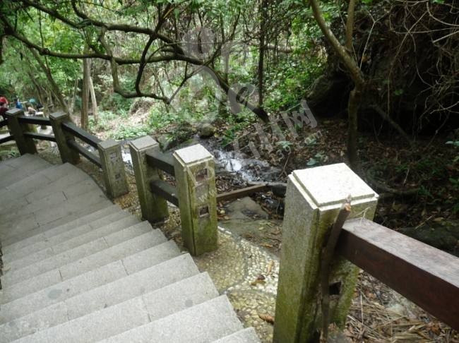 石欄桿(石材欄桿)都適合安裝在什么地方以及如何安裝