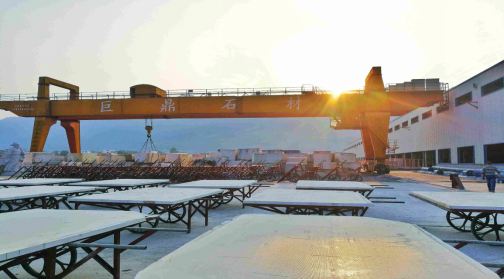 【巨鼎實業】貴州思南縣委副書記、縣長席龍海一行  蒞臨我司參觀調研