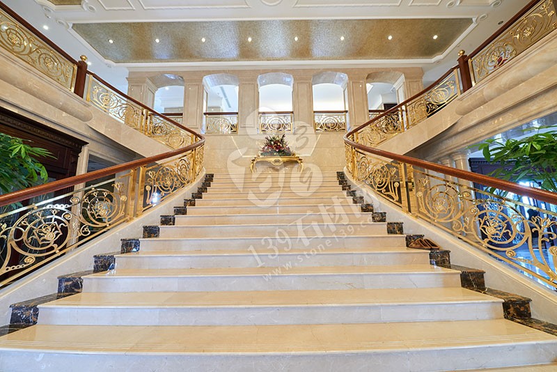 別墅石材樓梯,別墅大理石樓梯裝飾案例
