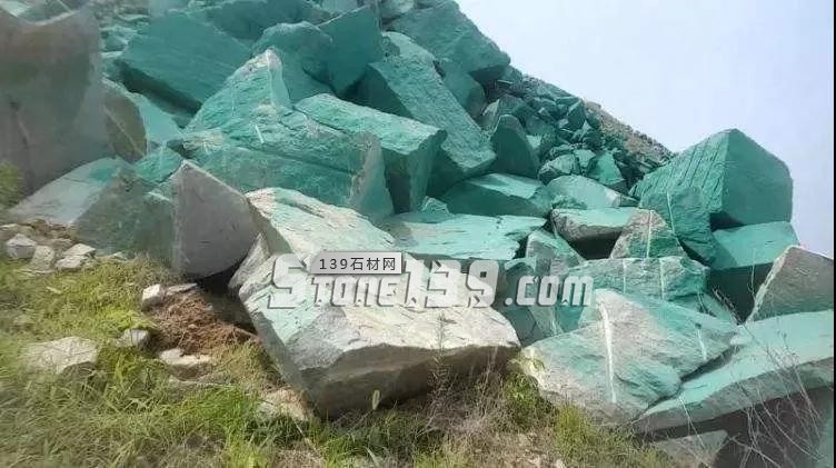 礦山責任人被停職!山東政府連夜調查“石材刷漆”事件...