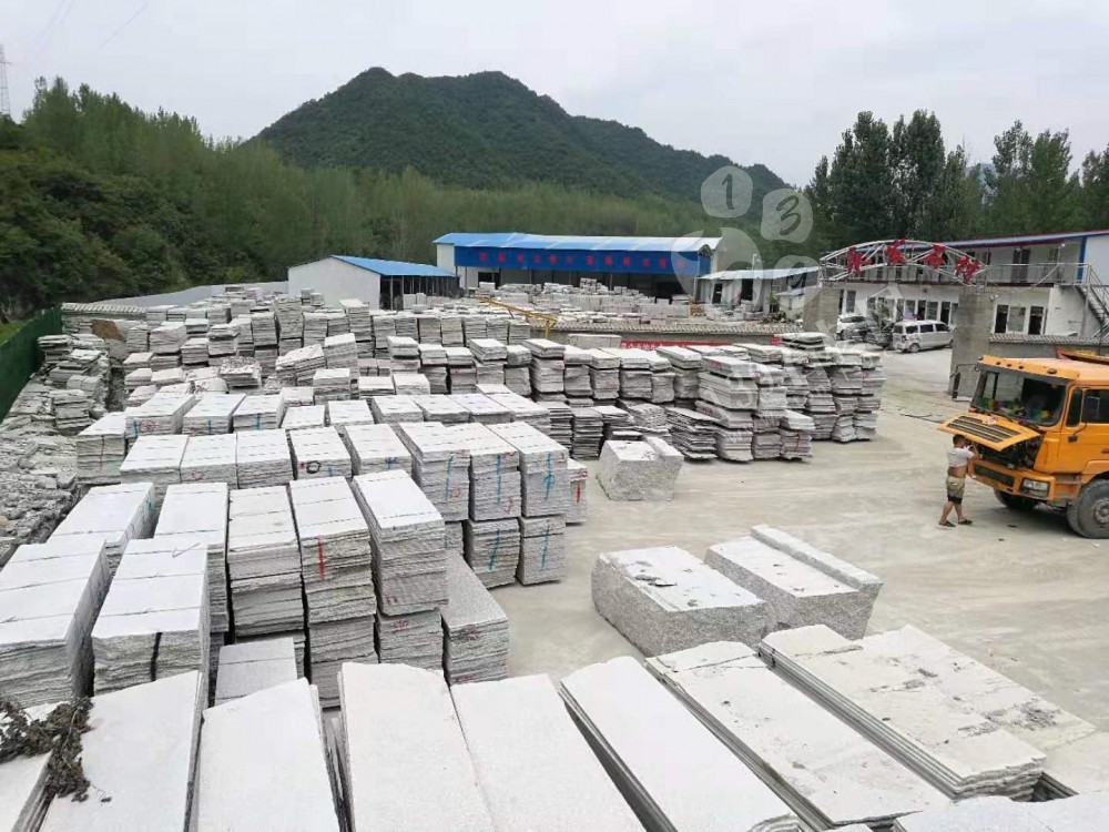 【河南內鄉永發石材廠】年產5000立方米梨花白花崗巖板材及配套產品