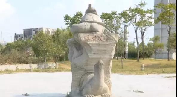 精雕細琢,讓麻城花崗巖升值數十倍甚至上百倍,從千元增值到上萬元