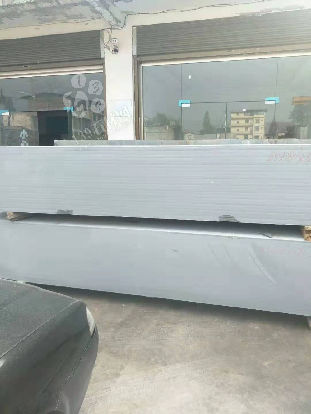 浙江溫州泰順縣南院志松石材廠主營雞血紅，福壽紅，貴妃紅，茶花白，青石,遂昌白，壽寧紅