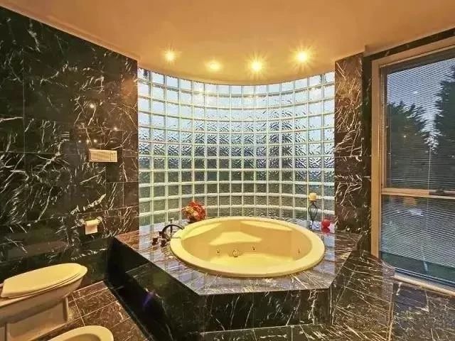 國內外明星家的大理石豪宅裝飾