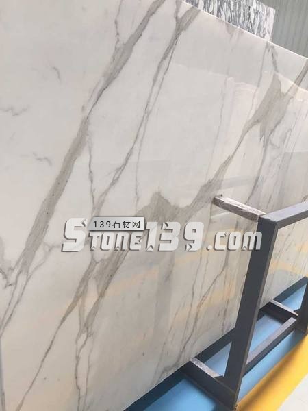 上萬一平米的大理石還賣瘋了,魚肚白到底有怎樣的魅力?