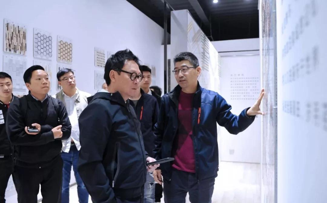 大咖駕到!11月8日,梁志天將現(xiàn)身第20屆水頭石博會(huì)暨石材設(shè)計(jì)周!