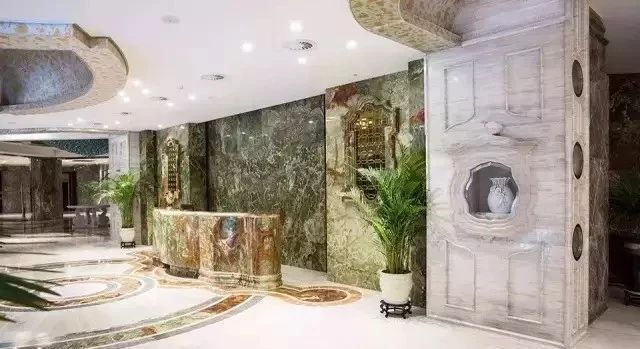 石材人來(lái)廈門都喜歡睡這個(gè)酒店,原因是為了看豪華的石材