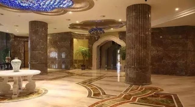 石材人來(lái)廈門都喜歡睡這個(gè)酒店,原因是為了看豪華的石材